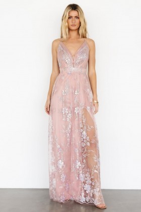  발틱 출신 루시엔 쉬머 맥시 가운 블러싱 로즈 | 의류 장식 + 스팽글