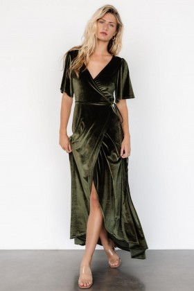  Baltic Born Katelyn Velvet Maxi Wrap Dress Dark Olive | Vaatteet Maksimekot